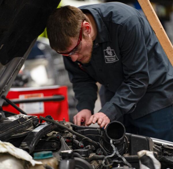 Why Choose Automotive Technology Training At Rosedale Tech?